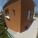 B&B Kostas Walkers Point 3*