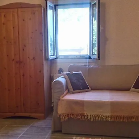 Kostas Walkers Point Dafnáta