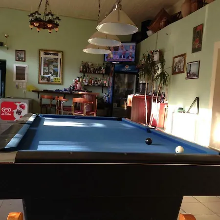 Kostas Walkers Point Bed & Breakfast Dafnáta