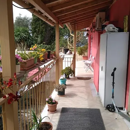 Bed and Breakfast Kostas Walkers Point 3*