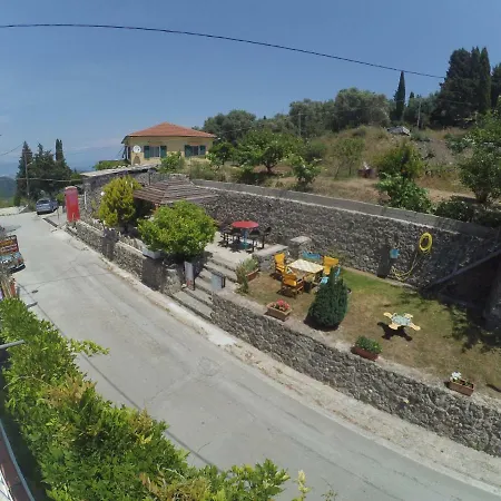 Kostas Walkers Point 3* Δαφνάτα